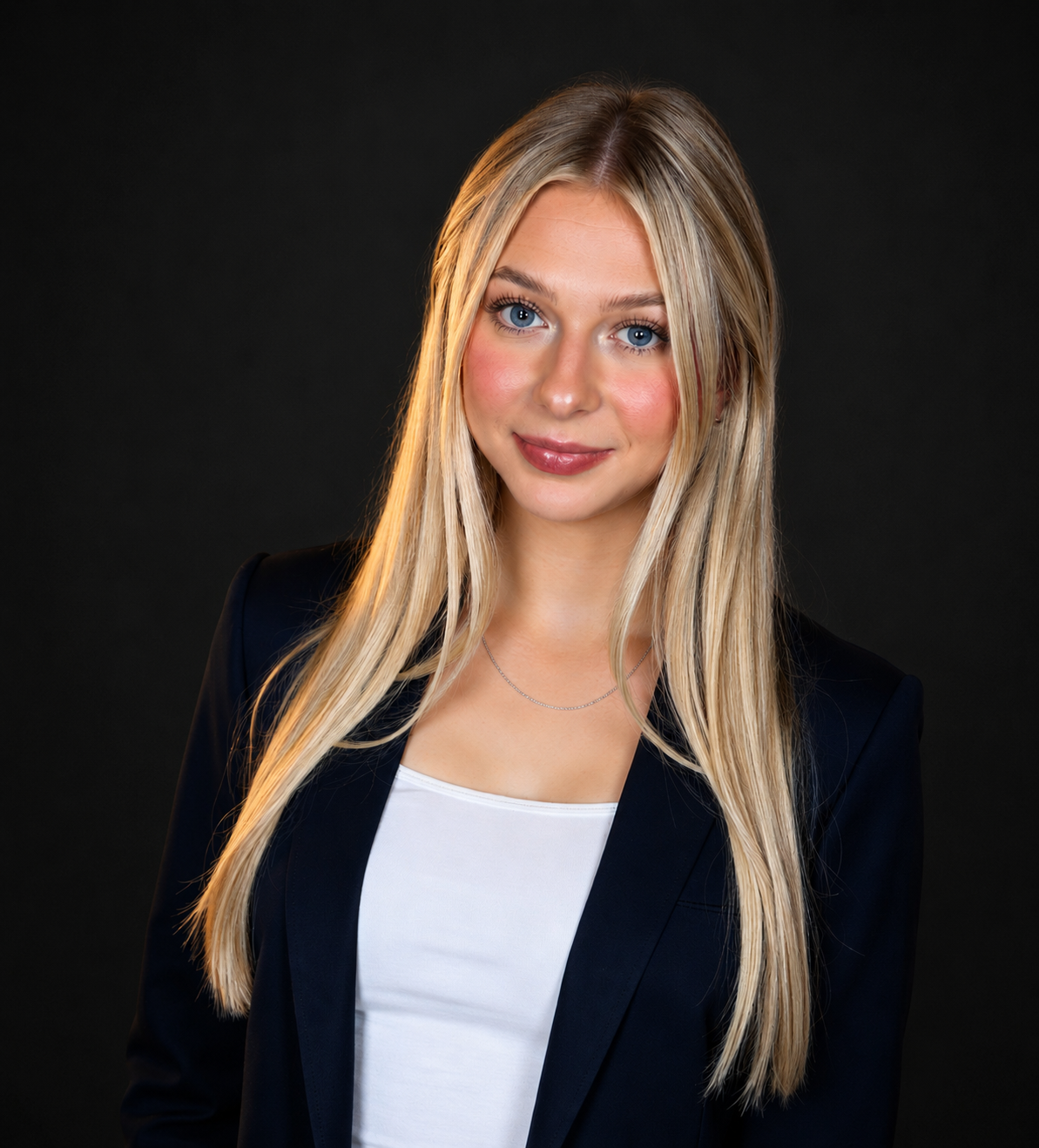 Haylee Headshot